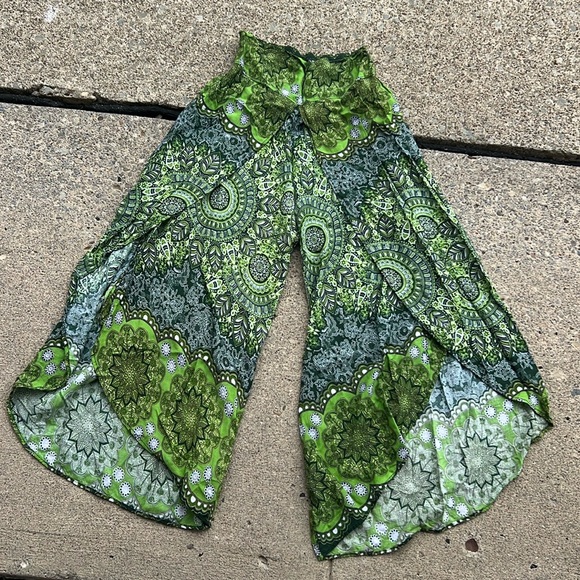 Culture Shop Green Palazzo Pants - Picture 1 of 3